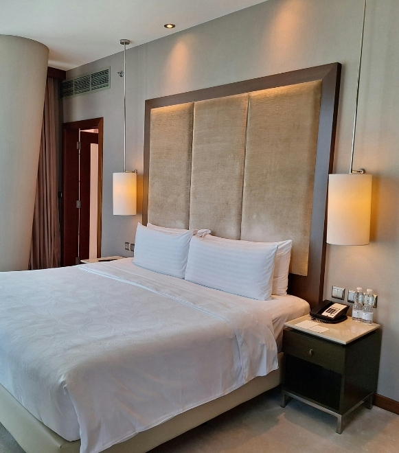 HotelBooking.aspx